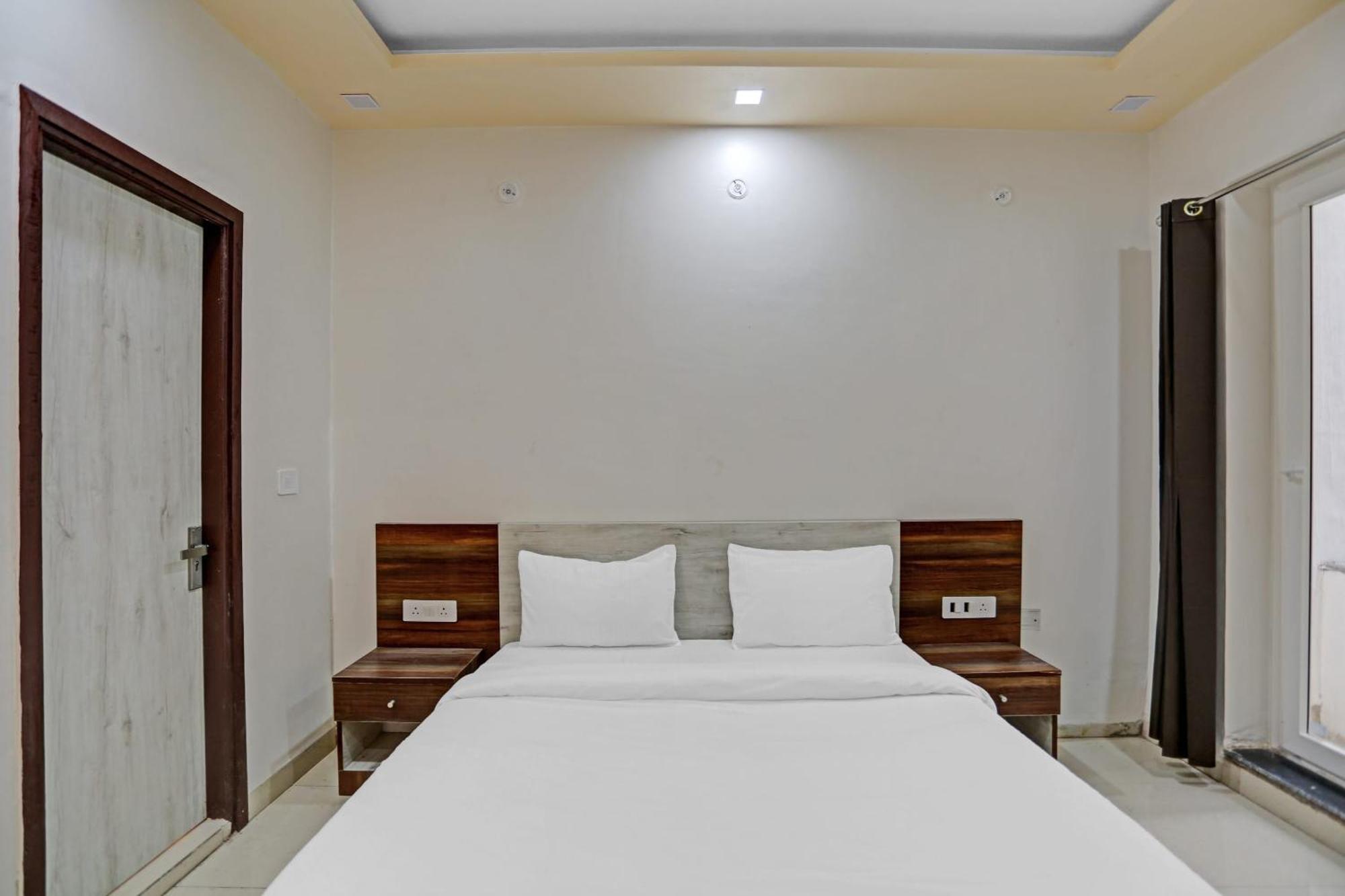 Hotel O Expo View Near Pvr Ansal Plaza 그레이터 노이다 외부 사진