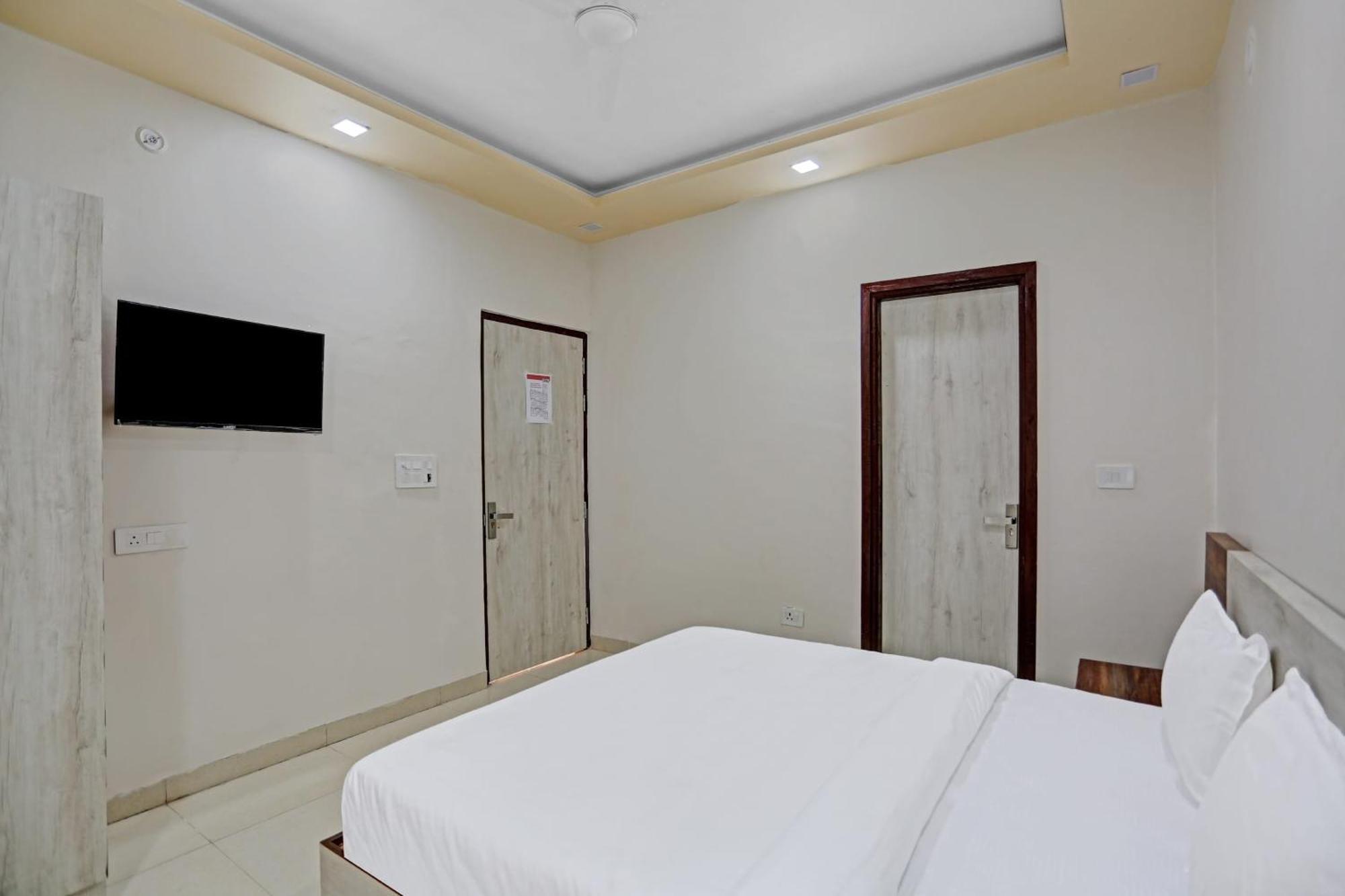 Hotel O Expo View Near Pvr Ansal Plaza 그레이터 노이다 외부 사진