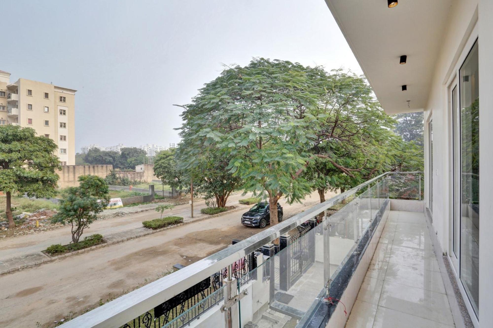 Hotel O Expo View Near Pvr Ansal Plaza 그레이터 노이다 외부 사진